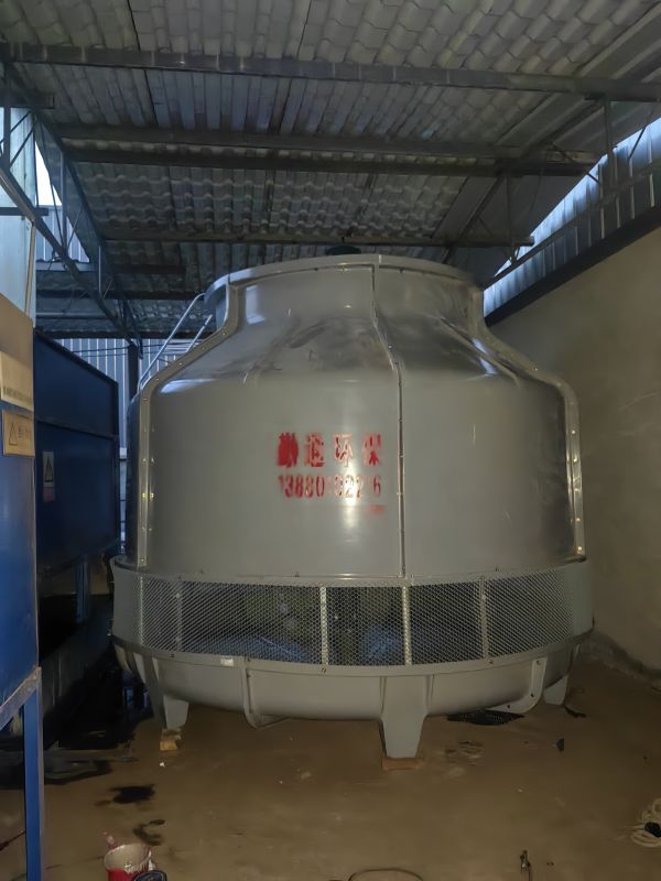 绵阳<strong>200t玻璃钢冷却塔</strong>